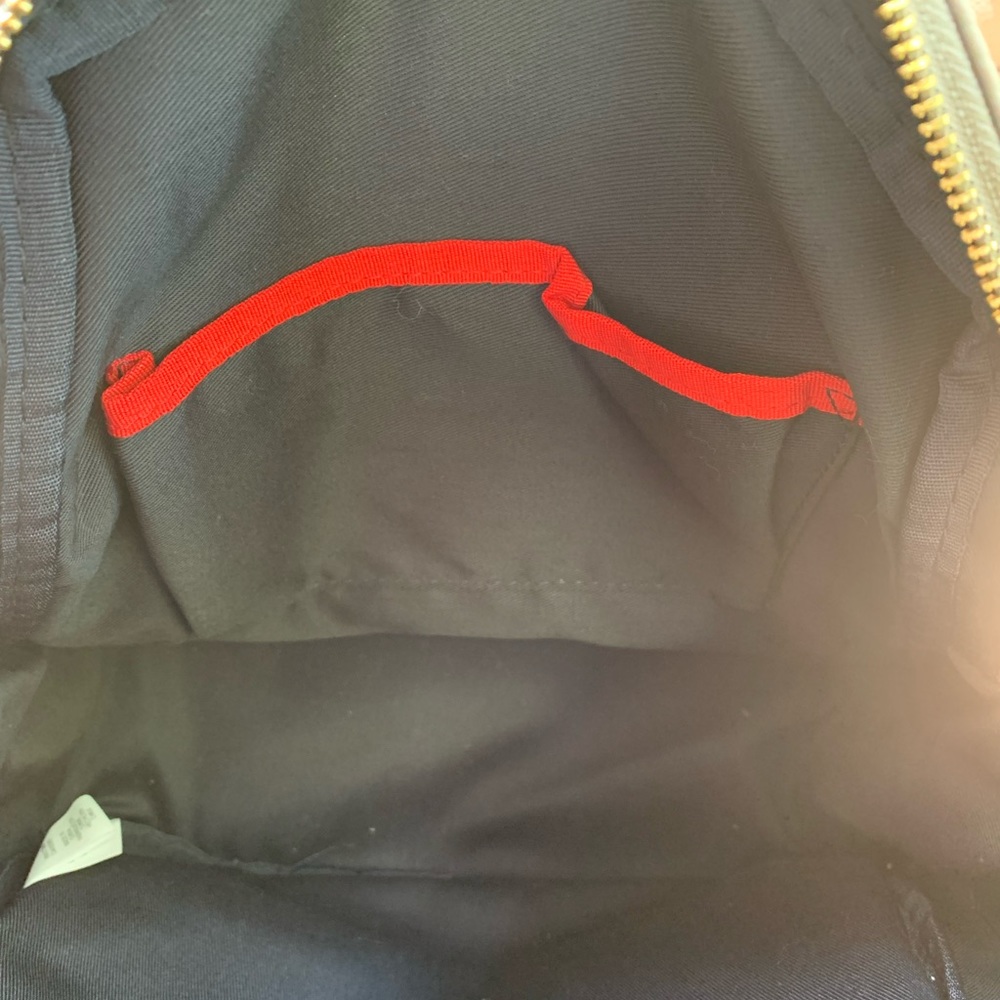 Brand new mini Tommy Hilfiger backpack - Picture 4 of 6